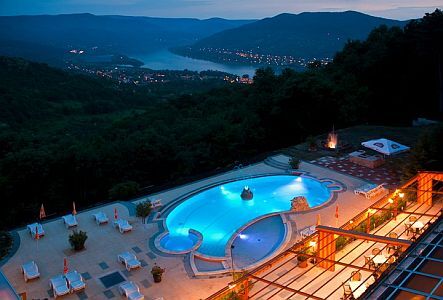 4* Hotel Silvanus Visegrád panorámás kilátással a Dunakanyarra