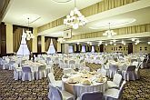 Restaurant in the Hotel Kapitany with gala dinner, excellent location for weddings, meetings, conferences and company events