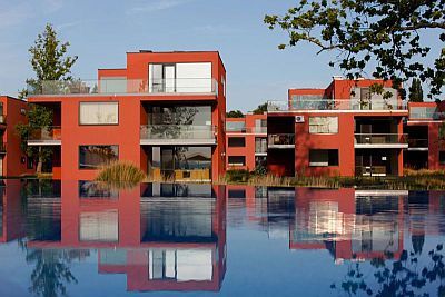 BL Bavaria Jachtclub en Appartementen in Balatonlelle bij het Balatonmeer - luxe appartementen met panorama-uitzicht over het Balatonmeer