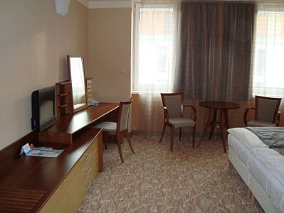 Moderne kamer met een betaalbaar halfpension-arrangement in Harkany