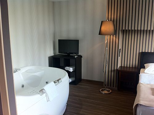 Jacuzzi a la suites d'Hotel Pest Inn Budapest