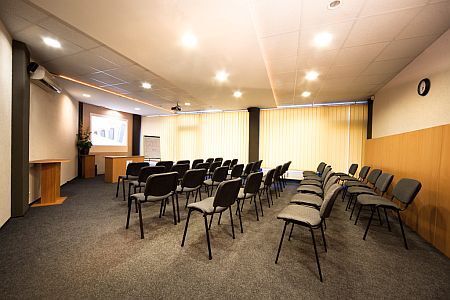 Sala konferencyjna nad jeziorem Balaton, mieszczaca nawet 50 osób, Kristaly Hotel Keszthely