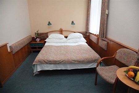 Chambre double disponible  dans l'Hôtel Spa médical de Héviz,  au prix promo