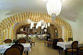 Oxigen Hotel - restauracja w Noszvaj, tylko kilka minut od Egeru