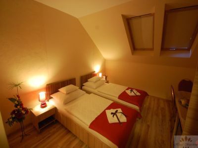 Rezerwacja online w Budapeszcie, Hotel Sunshine w Kispest