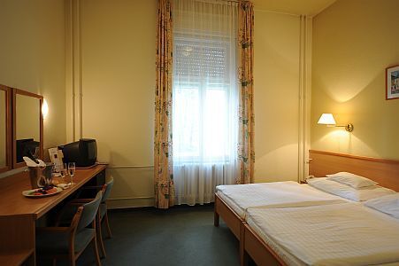 Hôtel Helios Heviz - la chambre disponible en promotion 'Benjamin' à Heviz