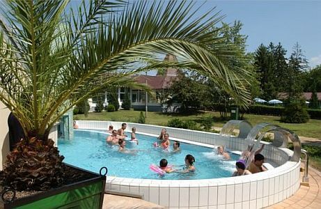 Wellness weekend in Heviz, in Hunguest Hotel Helios at discount prices including half board
