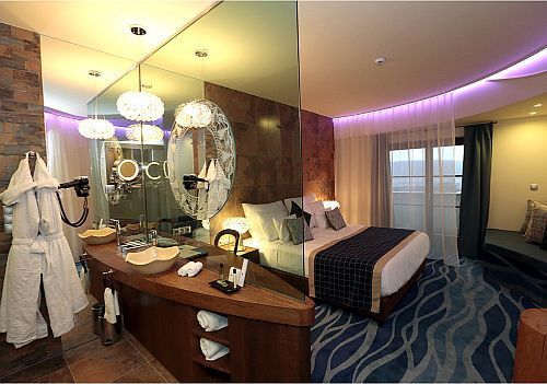 Elegancki i romantyczny pokój w Demjen w hotelu wellness Cascade , dostępny w niskich cenach