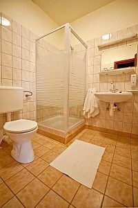 Bathroom of Hotel Panorama in Bekescsaba - cheap accommodation in Bekescsaba, in the vicinity of Gyula