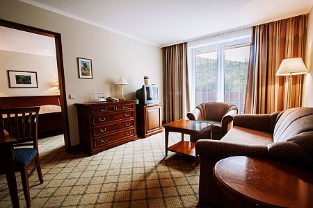 ✔️ 4* Thermal Hotel Visegrád romantikus és elegáns hotelszobája