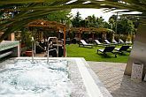4* Hotel Residence siófoki akciós hétvégére pezsgőfürdős medence