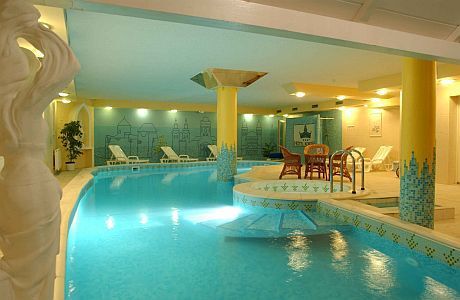 Hotel Korona Eger, hotel wellness cu pachete promoţionale cu demipensiune în Eger 