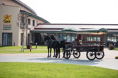 Cazare în Celldömölk la Vulkan Spa Resort Hotel