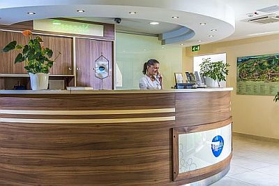 Patak Park Hotel i Visegrad paket erbjudande för extrapris med panoram utsikt över Duna