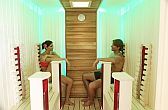 Infrasauna van Barack Thermal en Wellness Hotel in Tiszakécske, Hongarije