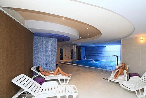 Sandor Wellness Hotel Pécs specialerbjudande till wellness helg, med vacker förnyade wellness section 