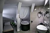 Flitterwochen Suite mit Jacuzzi im Hotel Glorius Mako