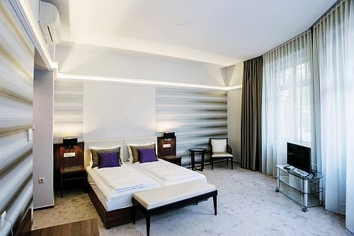 Grand Hotel Glorius 4* Makó szép és romantikus szobája akciós áron