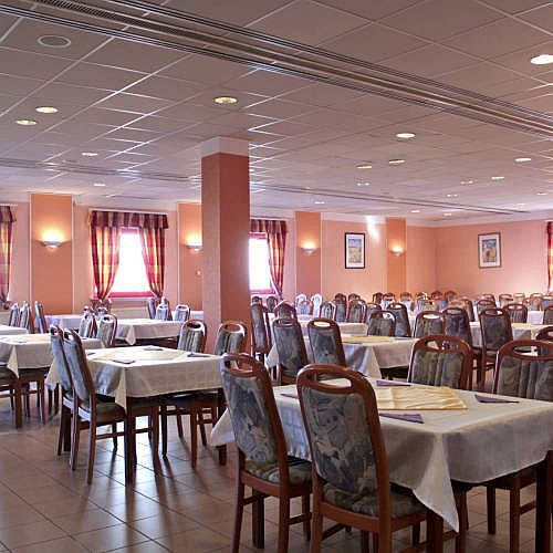 Restaurantul din Bestline Hotel din Budapesta