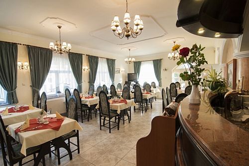Le restaurant de l'Hôtel de Gosztola cadre romantique