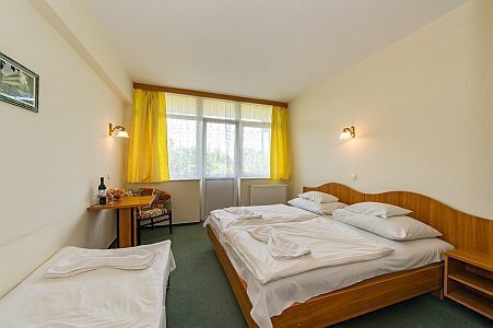 Alojamiento a bajo precio en Hotel Nostra en Siófok