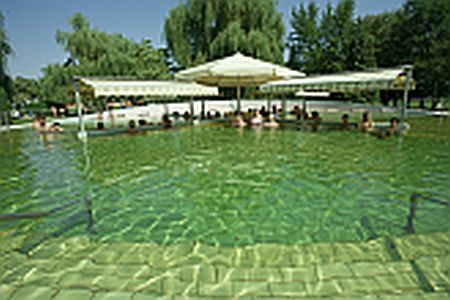テルマールホテルバランスレンティ-レンティ市のスパと温泉高級のお湯で