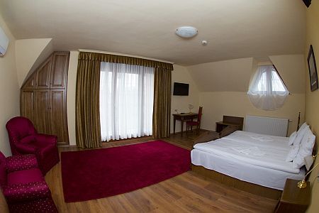 Vinum Hotel Kiskőrös – Promocyjne pakiety HB z usługami spa