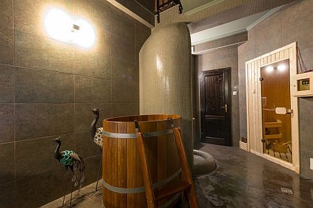 Hotel Komló Gyula - wellness älskande plunge tub spa-helg