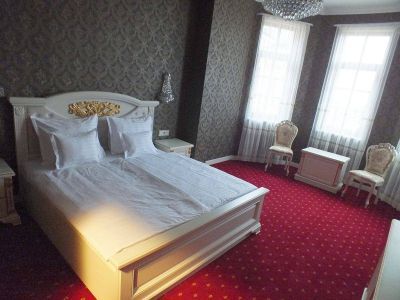 Отель Бороштьян в Нирадонь -Hotel Borostyán Nyíradony