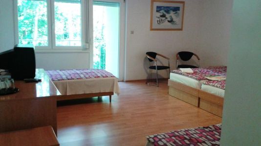 Füred Erdei Guesthouse, Balatonfüred - Chambre triple gratuite au lac Balaton