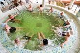 Solaris Apartamente Cserkeszolo - Jacuzzi cu apă termală în Cserkeszolo