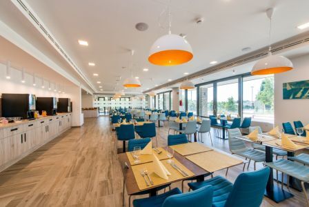 Akademia Wellness Hotel Balatonfured - Balatonfured restaurang