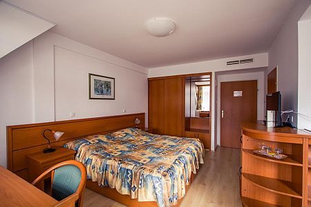 Hotel Panorama Balatongyörök - cameră de hotel ieftină la Lacul Balaton
