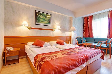 Panoráma Hotel Balatongyörök - дешевый отель на озере Балатон