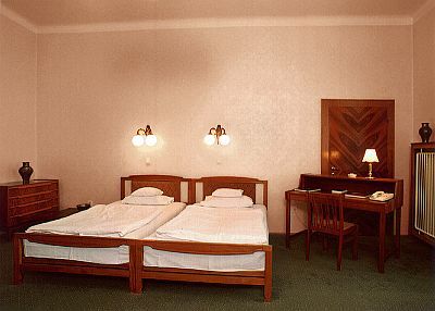 La chambre double libre de l'Hôtel Gellért Danubius Budapest en Hongrie - hôtels 4 étoiles de Budapest