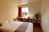 Szabad kétágyas szoba a Hotel Ibis Budapest Centrumban