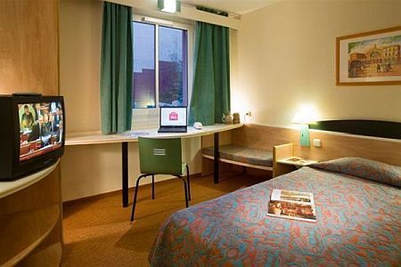 Hotel Ibis Budapest Centrum - Ibis Hotel at discount price in the city centre 