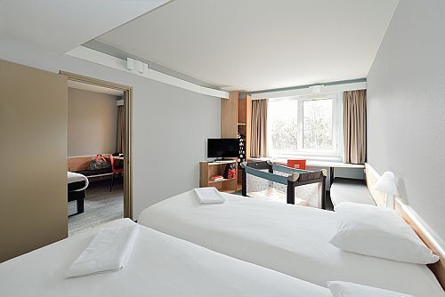 Hotel Ibis Budapest CitySouth***  - ホテル　イビス　ブダペスト　アエロはリストフェレンツ国際空港に近く大変便利です