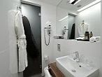 Hotel Nemzeti Budapest MGallery - elegantes Badezimmer des Hotels