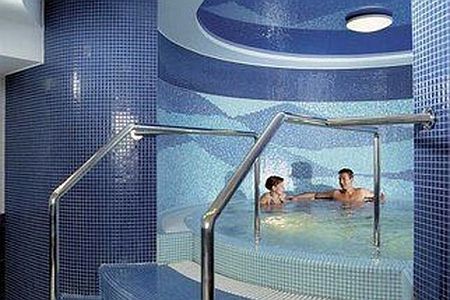 Novotel Centrum Budapest - jacuzzi para los huéspedes del hotel