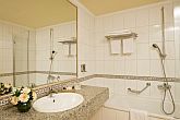 Гранд СПА Отель в Будапеште на острове св. Маргртиты- ванная комната