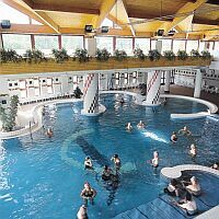 Piscina in hotelul termal Freya din Zalakaros, Ungaria