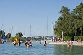 Club Aliga offre alloggio poco costoso sulla riva del Lago Balaton a Balatonvilagos