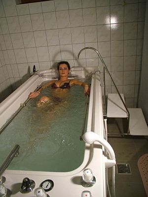 Жори-баня в г. Мезёкёвешд - лечебные процедуры в отеле Hotel Hajnal Mezokovesd