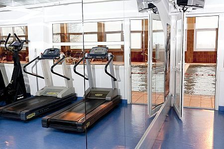 Fitnessruimte in het Hotel Helikon in Keszthely bij het Balatonmeer met uitstekende wellnessfaciliteiten