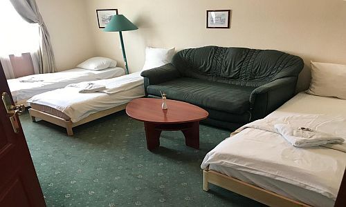 Chambre triple pas cher à Buda à la pension Korona